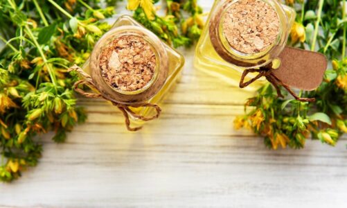 Zioła na regenerację i oczyszczenie wątroby: najlepsze naturalne preparaty